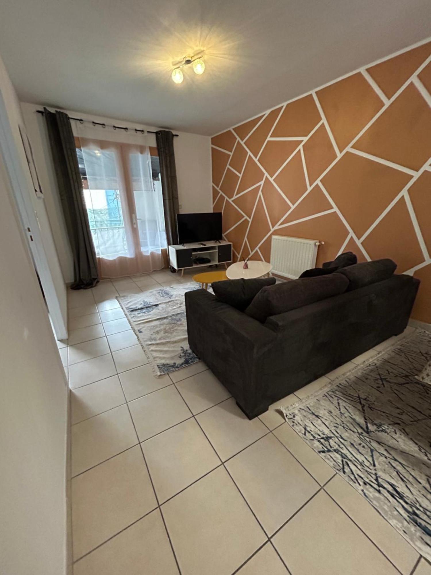 Charmant Appartement 2 Ch Nyons-Centre Ville المظهر الخارجي الصورة